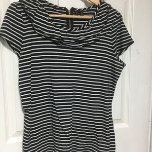 Black and White Striped Short Sleeve Top